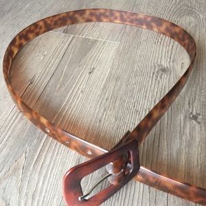 Tortoise shell belt
