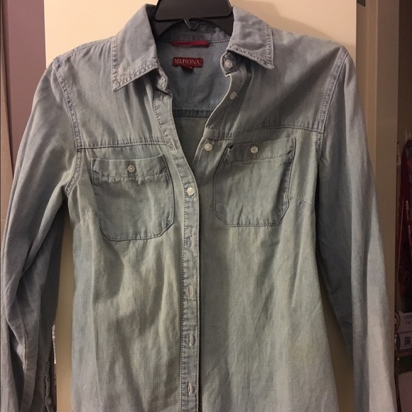 Merona Medium to Light Blur Chambray Button Shirt