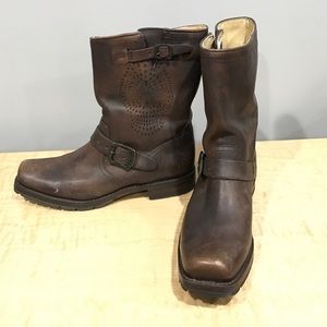 Frye etched skull boots