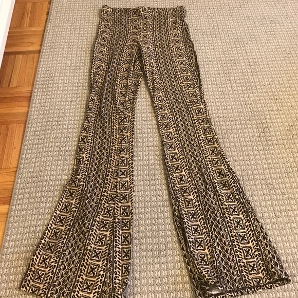Patterned gaucho pants