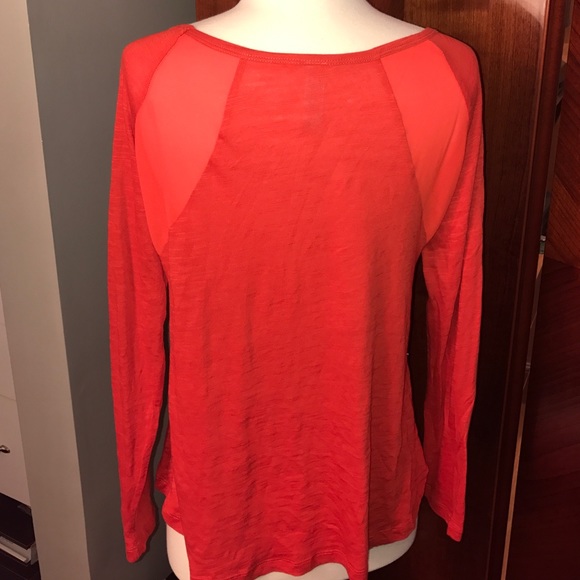 MAHINA High Low Long Sleeve Top - Picture 5 of 7