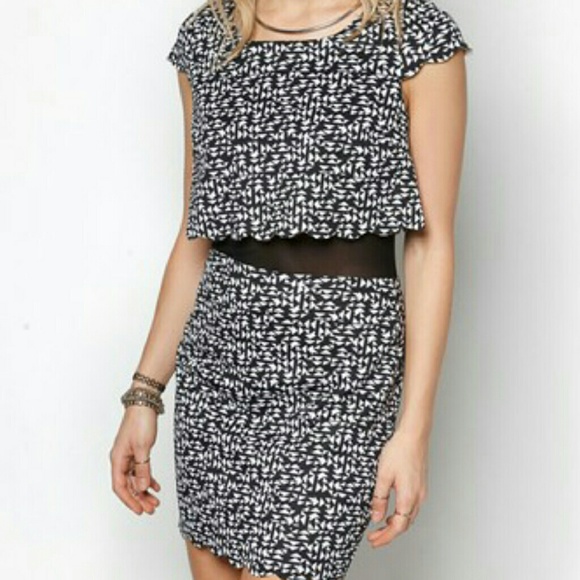 Material Girl - Mini Geo Scallop Lampshade Dress