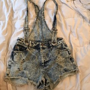 Overall shorts