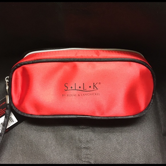 🌹NEW!🌹Royal & Langnickel S•I•L•K Cosmetic Bag - Picture 1 of 4