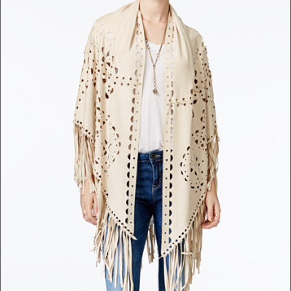 Women fringe wrap