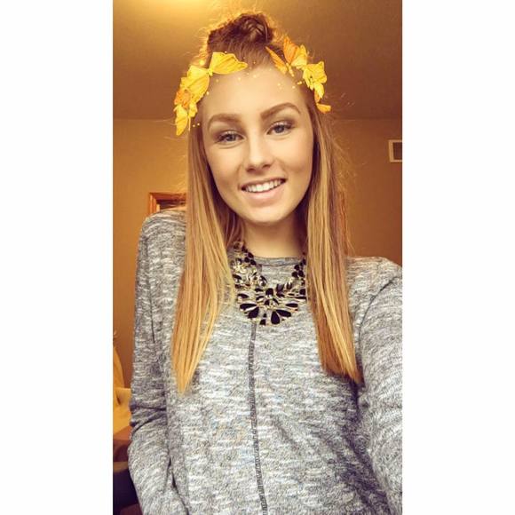 Meet your Posher, Lexi