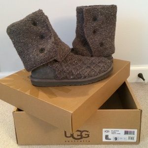 grey lattice cardi ugg boots