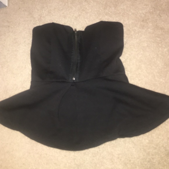 Strapless peplum