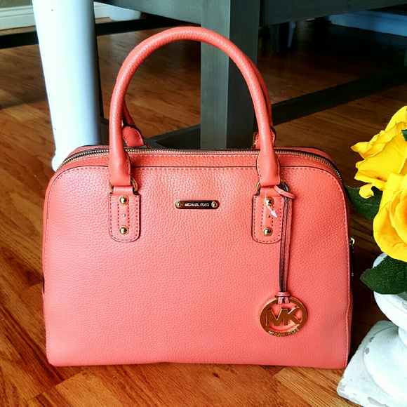 Michael Kors Handbags - Michael Kors Large Satchel Purse