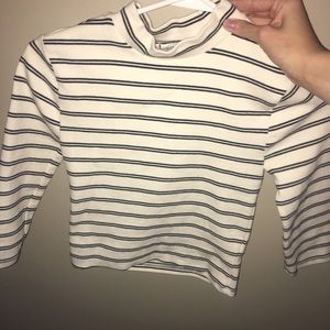 Crop shirt