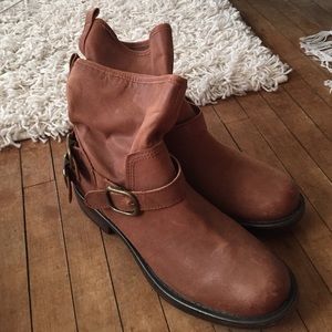 BRAND NEW Lucky brand boots