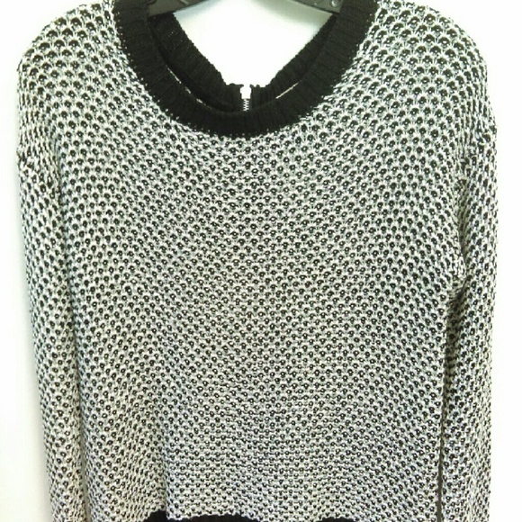 NWT Rewind Sweater Sz. L - Picture 2 of 3