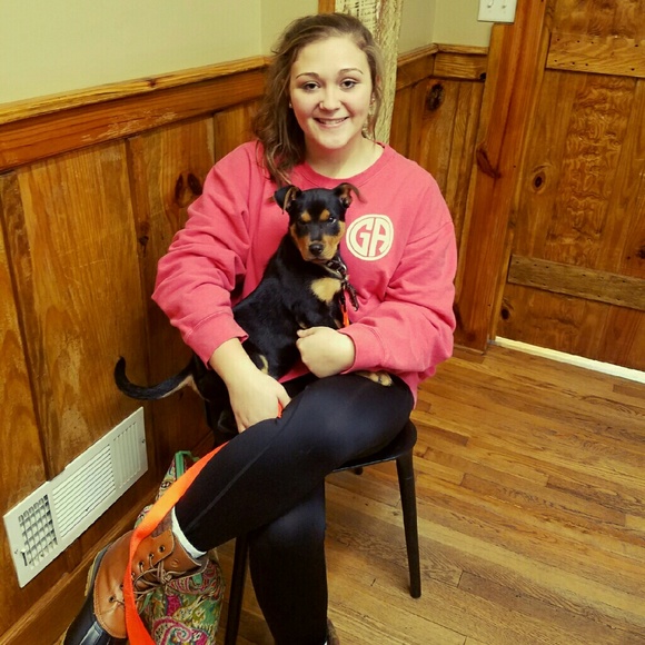 Meet your Posher, Adriana - Picture 1 of 1