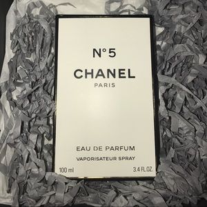 Chanel No.5 perfume