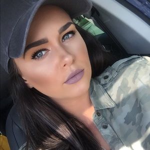 Meet your Posher, Brooke