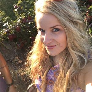 Meet your Posher, Lauren