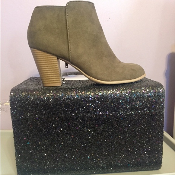 Green suede booties!