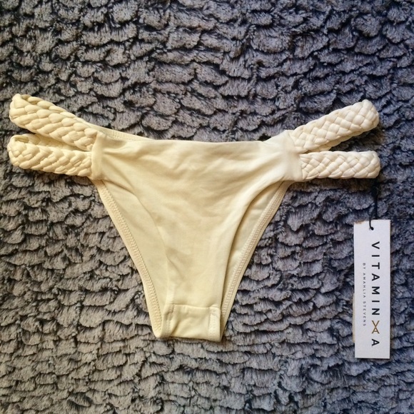 NWT VITAMIN A Bikini Bottom