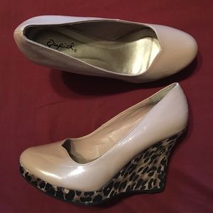 *NEW* Qupid Nude Leather Cheetah Print Wedge