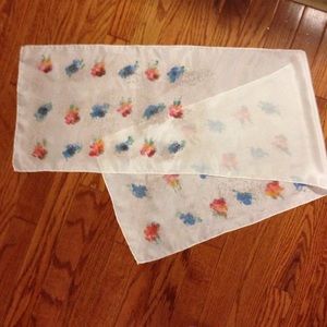 100% Silk Floral Scarf💐