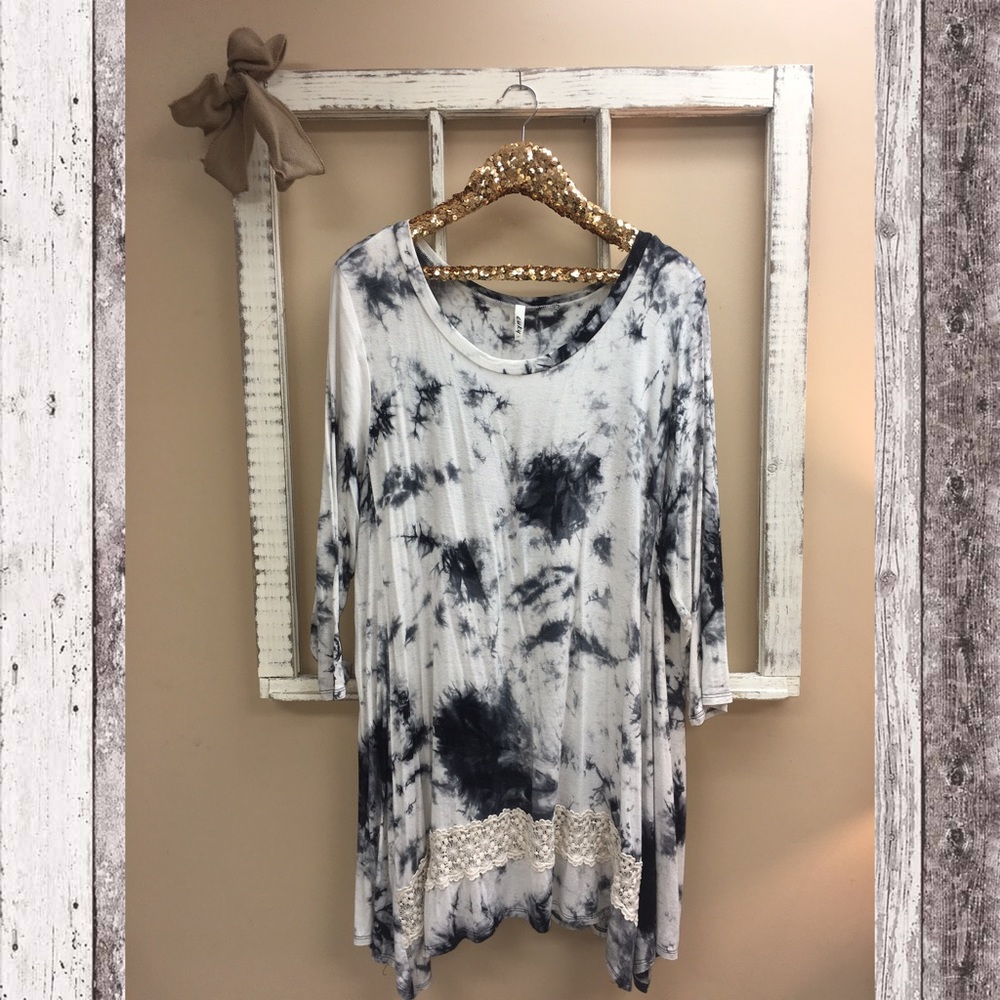 Tie Dye Lace Bottom