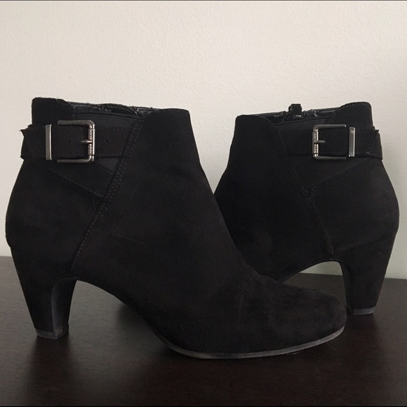 Sam & Libby Shoes - SOLD! Black booties ❤️