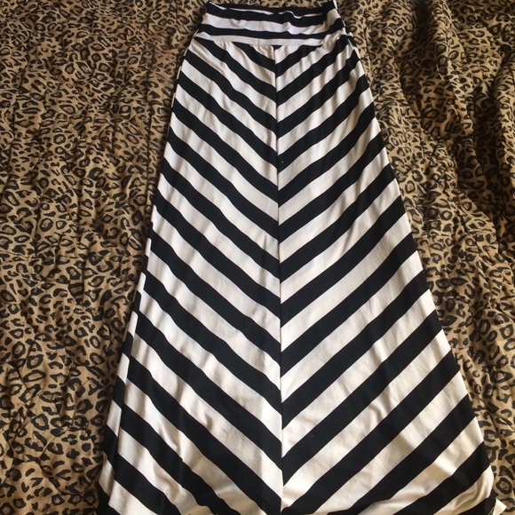Striped maxi skirt