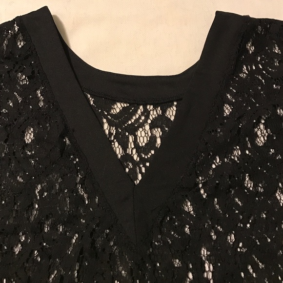 Lace Crop Shirt - Picture 2 of 4