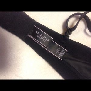 BRAND NEW Victoria Secret 34DD Bra