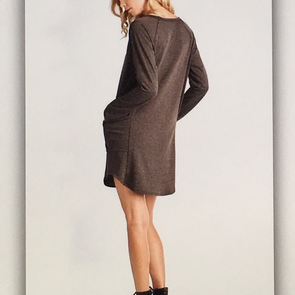 🌒🌕🌘Brown hocus Pocus pocket blouse - Picture 2 of 2