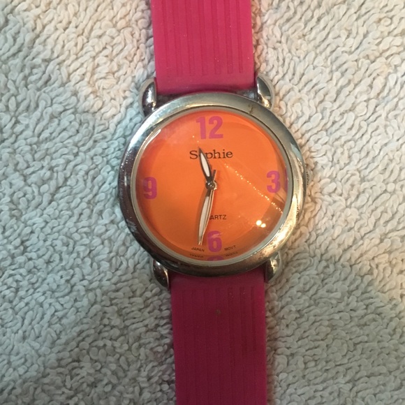 Watch - Picture 2 of 3