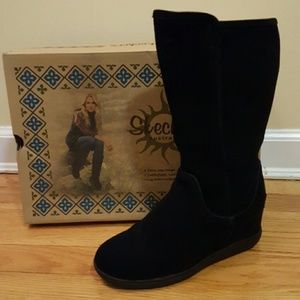 Skechers Plus 3 Pulley Boot New in Box