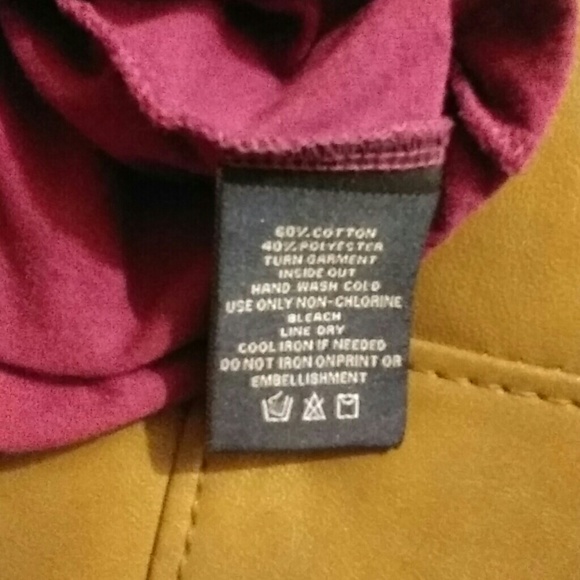 Purple Rocawear shirt - Picture 3 of 3