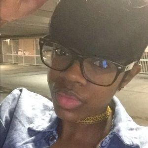 Meet your Posher, Vanity