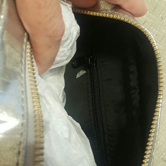 *NEW***Victoria's Secret Crossbody - Picture 4 of 4