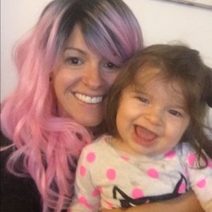 Pastel pink synthetic wavy wig