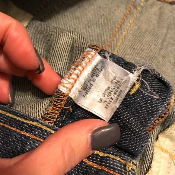 Guess Shorts - Size *SEE MEASUREMENTS* - Picture 4 of 4