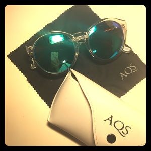 AQS suglasses