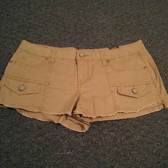 Short shorts