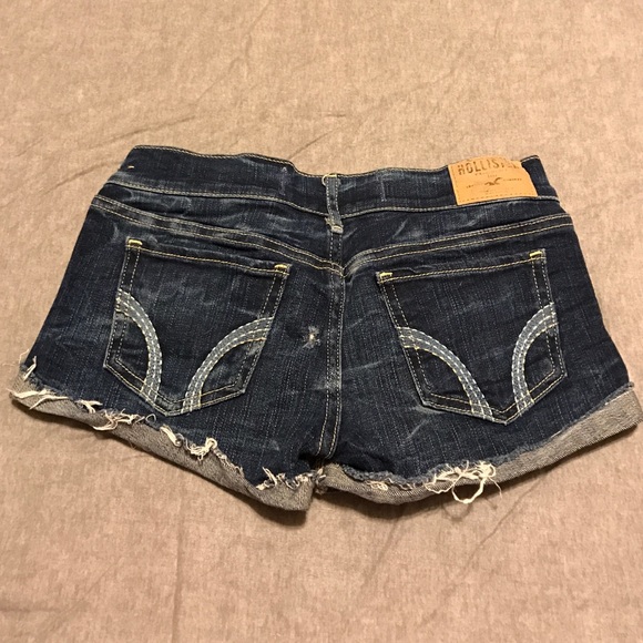 Hollister Shorts - Picture 2 of 3