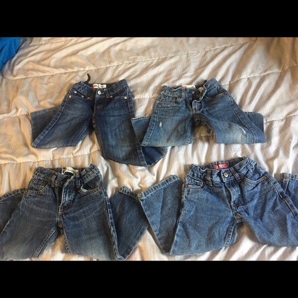 2t Levi jeans