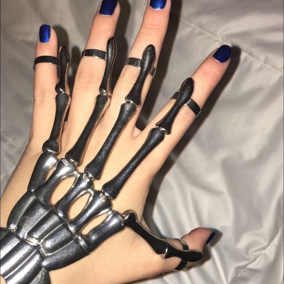 💀Skeleton💀 Hand bracelet