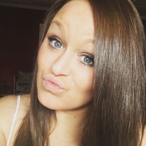 Meet your Posher, Cortnee