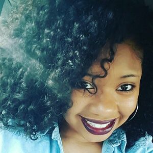 Meet your Posher, Jazzica