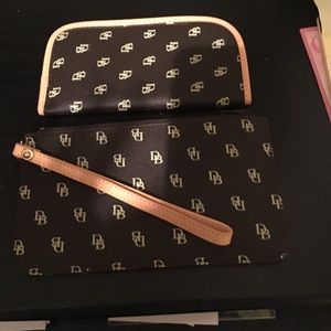Dooney and Bourke wristlet and Eyeglass Holder