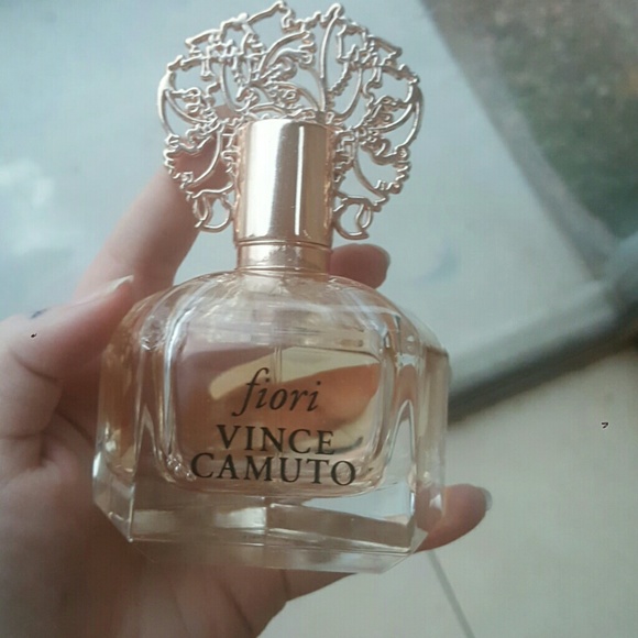 Fiori by vince camuto