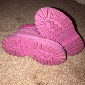 Timberland Shoes - 100% Authentic toddlers size 9 Pink Timberland Timberland Shoes - 100% Authentic toddlers size 9 Pink Timberland