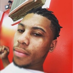 Meet your Posher, Aaron