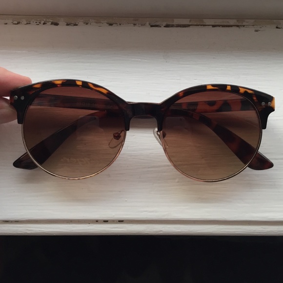 Tortoise shell sunglasses - Picture 1 of 2