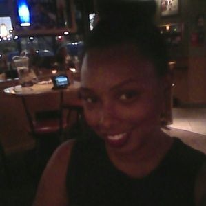 Meet your Posher, Kenisha